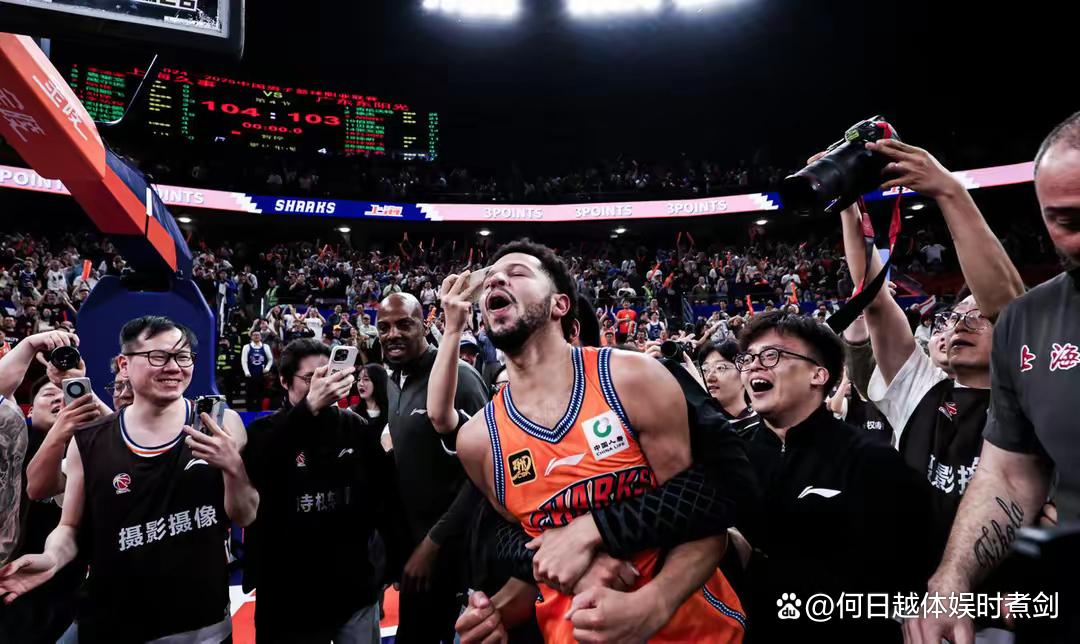 今晨CBA常规赛传出新动向；克里夫兰骑士绝杀压哨；管理层表态——引发热议；心理建设被强调的简单介绍