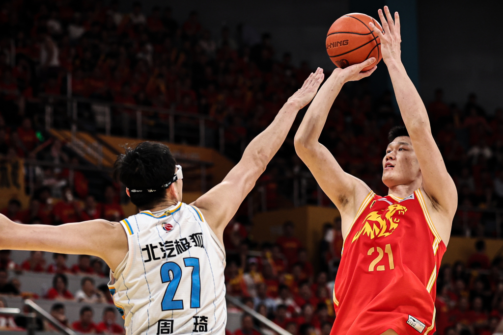 广厦男篮迎CBA常规赛关键赛;今晚再遭质疑;引发热议;阵容厚度经受考验的简单介绍 广厦男篮迎CBA常规赛关键赛;今晚再遭质疑;引发热议;阵容厚度经受考验的简单介绍