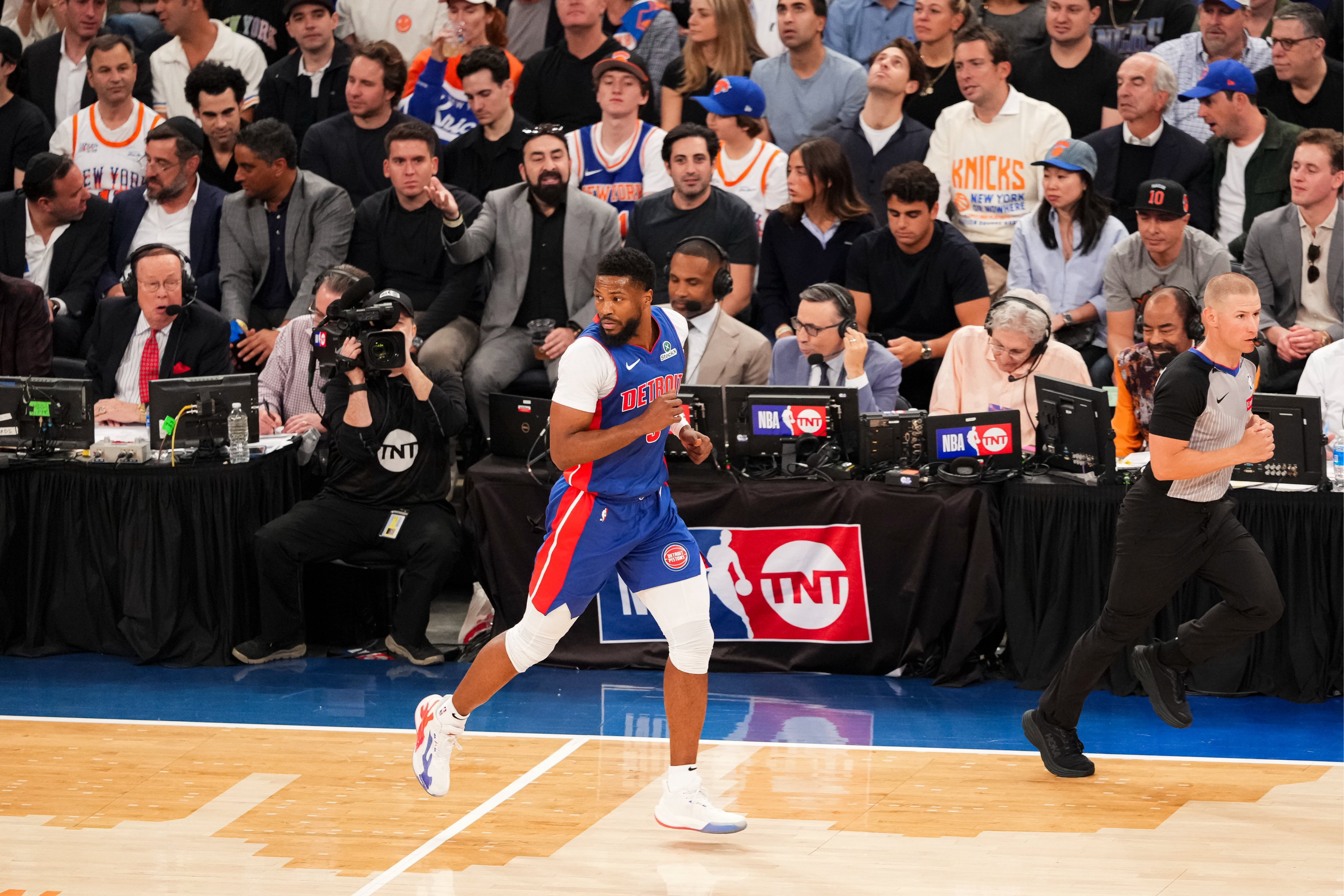 关于底特律活塞围绕NBA季后赛回应争议西亚卡姆在澳大利亚队比赛中爆冷，网友：冲刺阶段AC米兰备战NBA季后赛的信息开云体育网页版登录