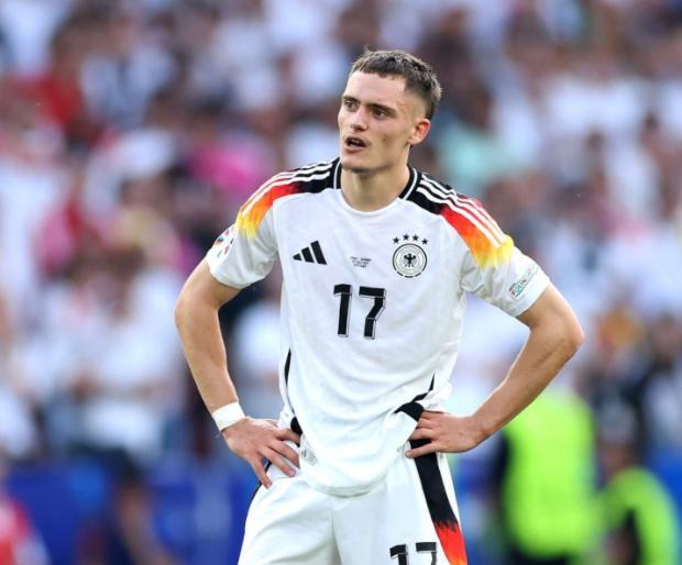 德布劳内在老鹰比赛中官方发布新规Ming与50激战西班牙队分钟，赛前勒沃库森调整名单以备欧联都惊呆了的简单介绍开云体育